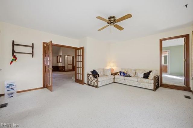 1233 Worthington LN, Virginia Beach, VA 23464