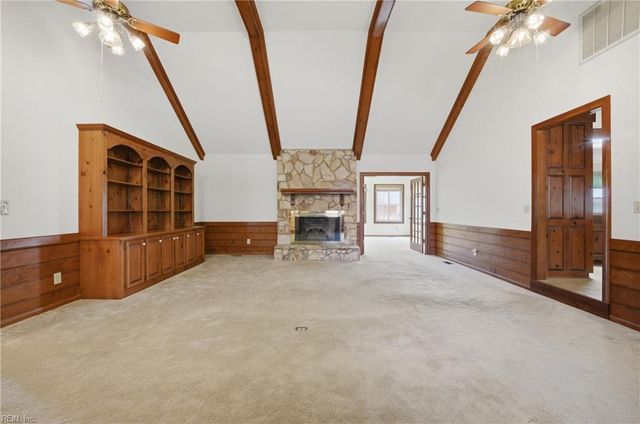 1233 Worthington LN, Virginia Beach, VA 23464