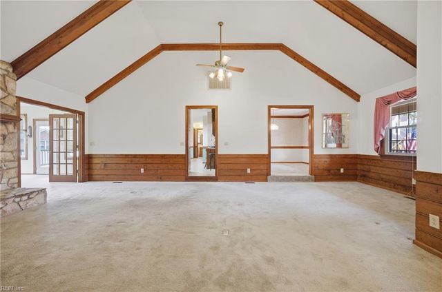 1233 Worthington LN, Virginia Beach, VA 23464