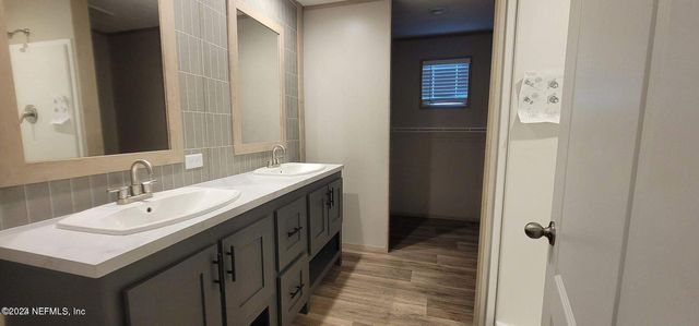 8155 DEVOE Street, Jacksonville, FL 32220