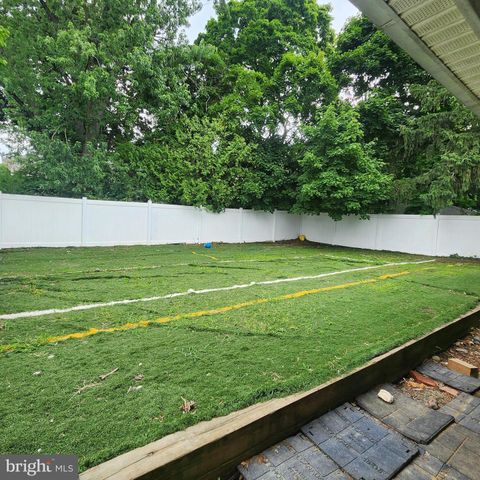 3231 EARL ST, Reading, PA 19605