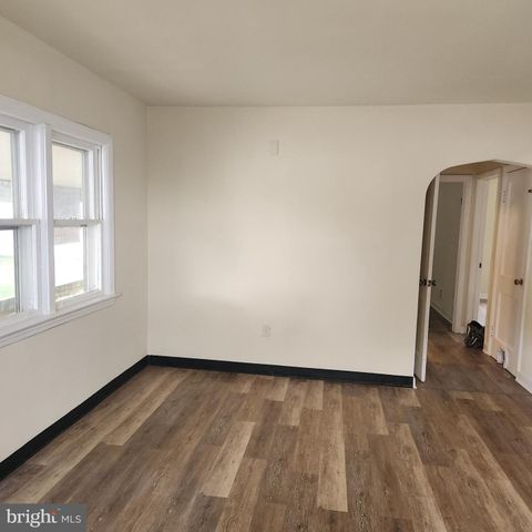 3231 EARL ST, Reading, PA 19605