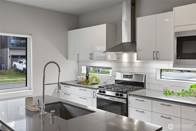 24903 123rd Place SE, Kent, WA 98030