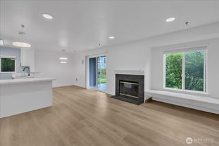 12510 109th NE #E101, Kirkland, WA 98034