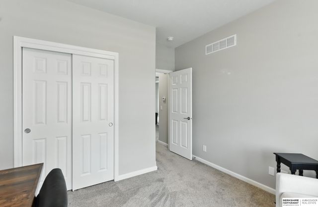 10280 S 209th Street, Gretna, NE 68028