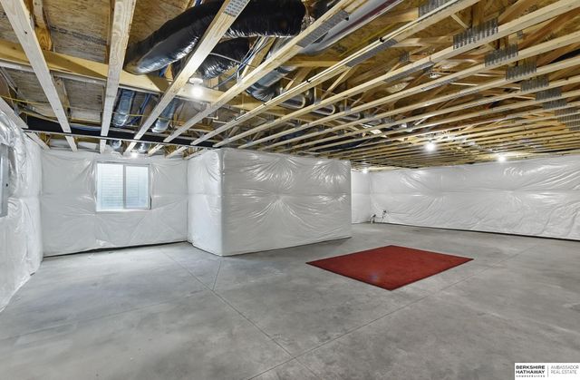 10280 S 209th Street, Gretna, NE 68028