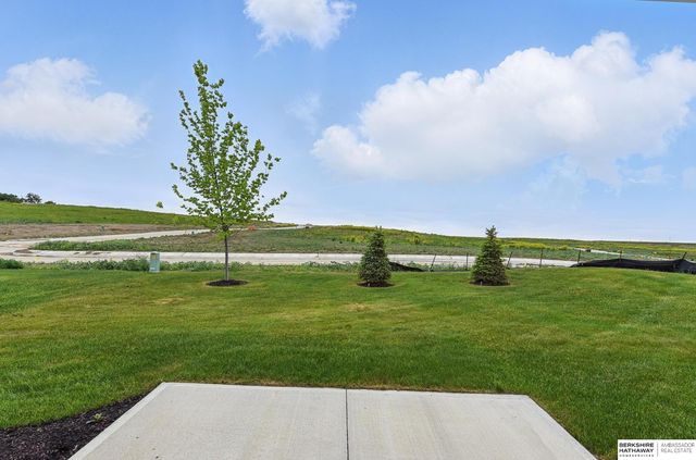 10280 S 209th Street, Gretna, NE 68028