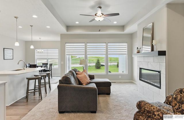 10280 S 209th Street, Gretna, NE 68028