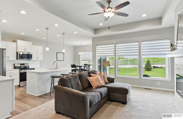 10280 S 209th Street, Gretna, NE 68028