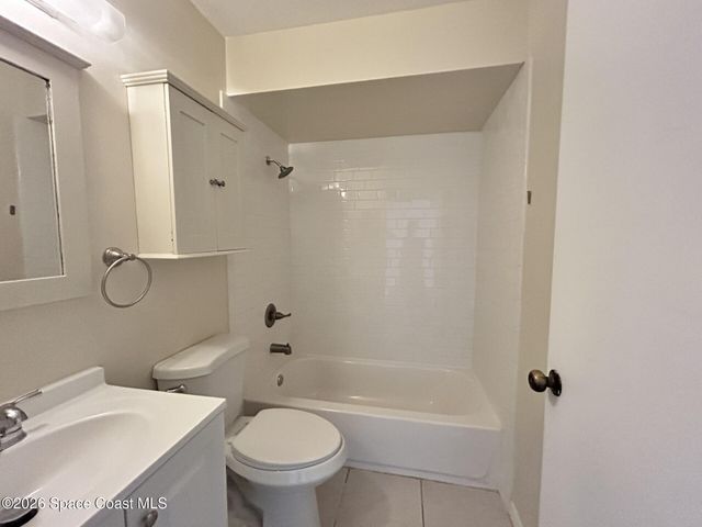 3051 Sir Hamilton Circle 8, Titusville, FL 32780