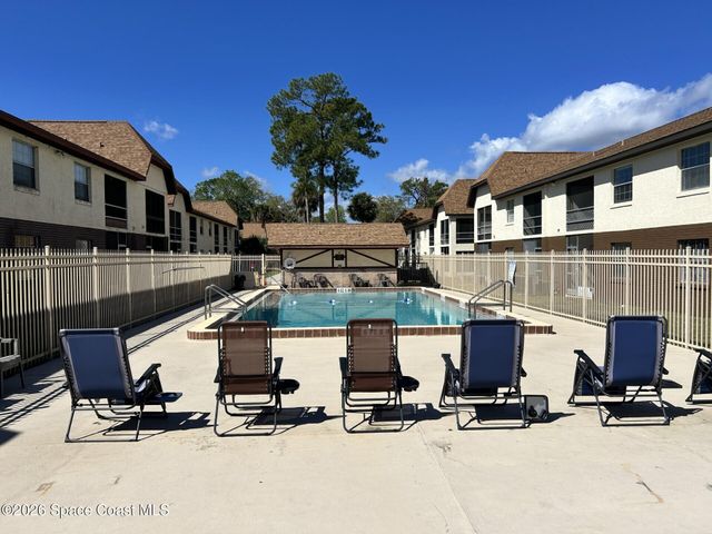 3051 Sir Hamilton Circle 8, Titusville, FL 32780