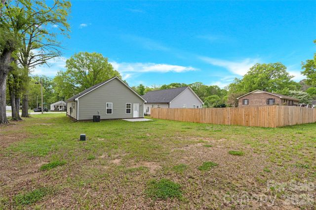 690 Wilshire Avenue SW, Concord, NC 28027