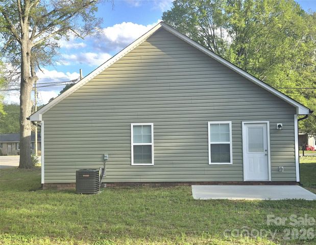 690 Wilshire Avenue SW, Concord, NC 28027