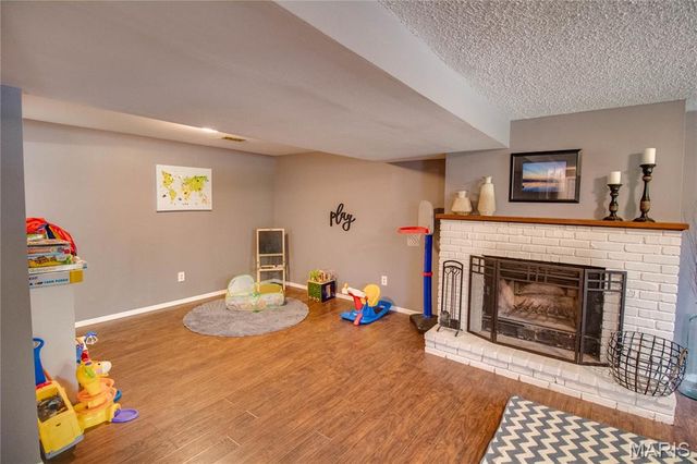 1905 Cheyenne Drive, Godfrey, IL 62035