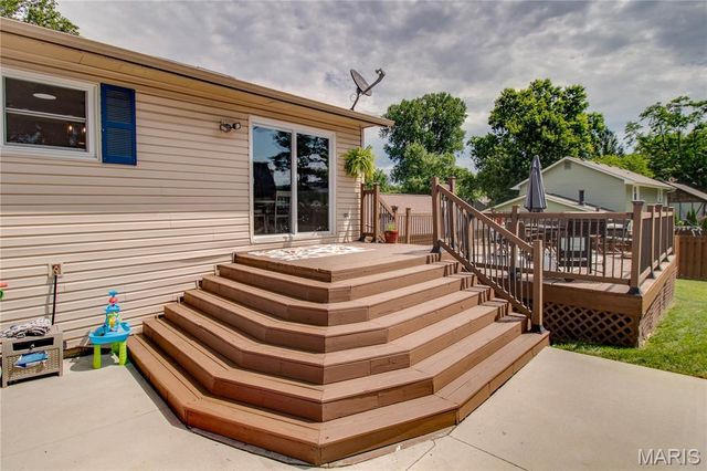 1905 Cheyenne Drive, Godfrey, IL 62035