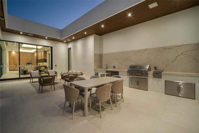 11395 SW 88th Ave, Miami, FL 33176