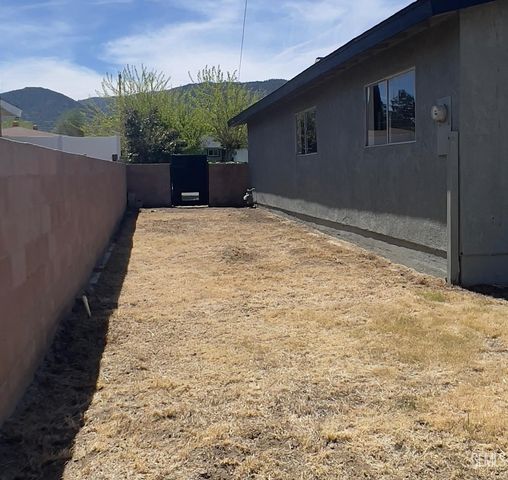 217 Bartlett Street, Tehachapi, CA 93561