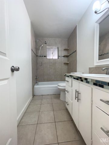 217 Bartlett Street, Tehachapi, CA 93561