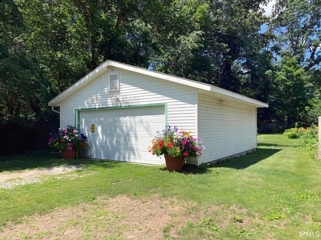 22834 Firwood Lane, Elkhart, IN 46514