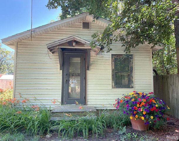 22834 Firwood Lane, Elkhart, IN 46514