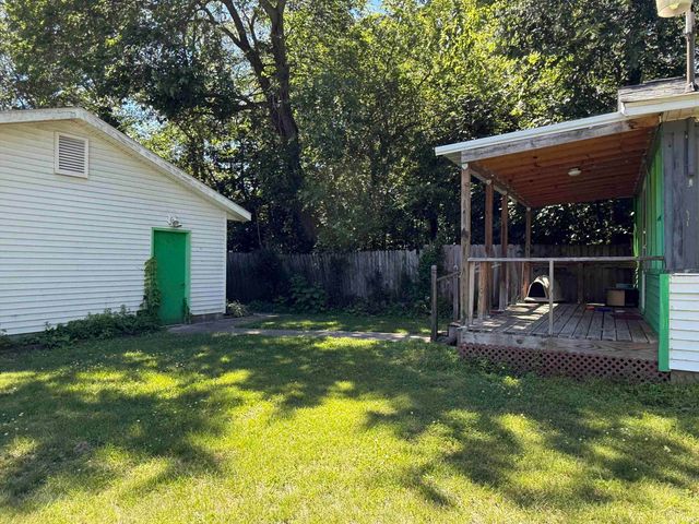 22834 Firwood Lane, Elkhart, IN 46514