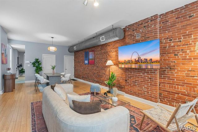 3414 Cherokee Street, St Louis, MO 63118