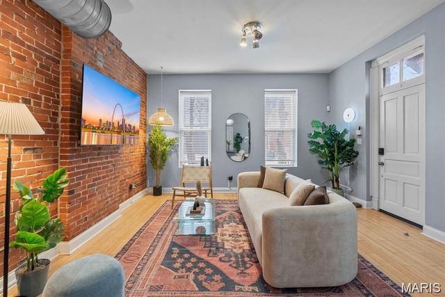 3414 Cherokee Street, St Louis, MO 63118