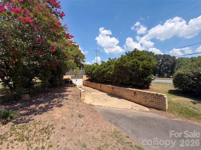 608 E Ryder Avenue, Landis, NC 28088
