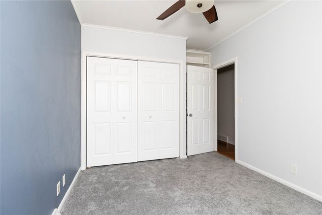 5322 Ingersoll Avenue A-1, Des Moines, IA 50312