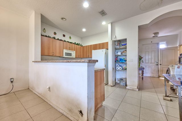 1006 Seminole Palms Drive, Greenacres, FL 33463