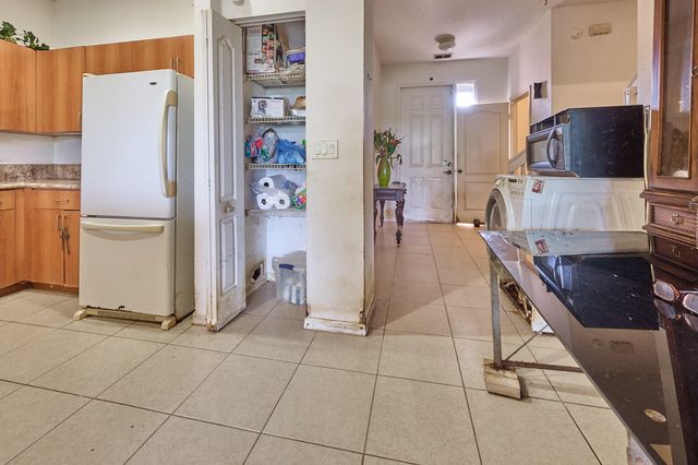 1006 Seminole Palms Drive, Greenacres, FL 33463