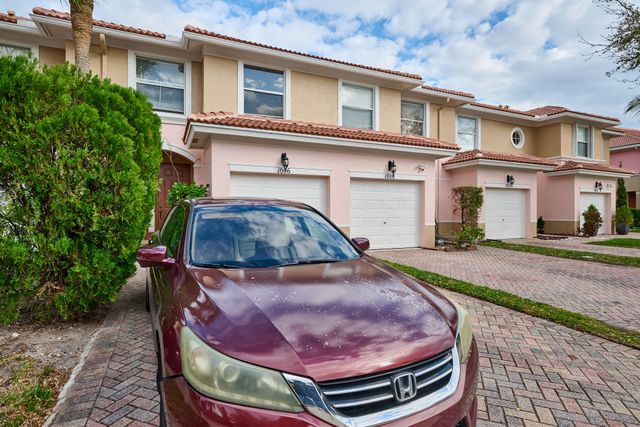 1006 Seminole Palms Drive, Greenacres, FL 33463