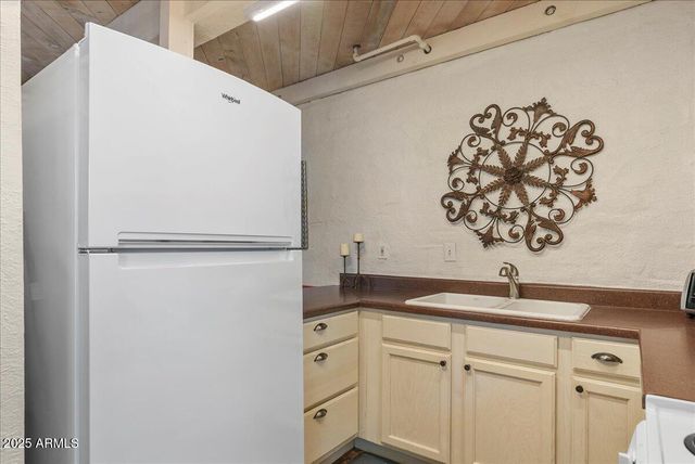 6840 E 2nd Street Unit 5, Scottsdale, AZ 85251