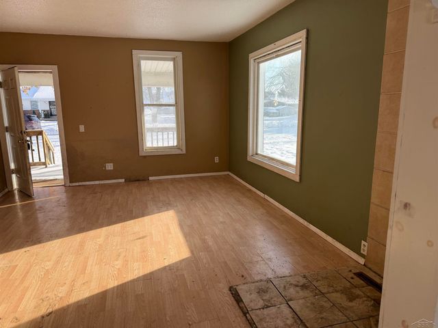 410 S Mercer Street, Pinconning, MI 48650