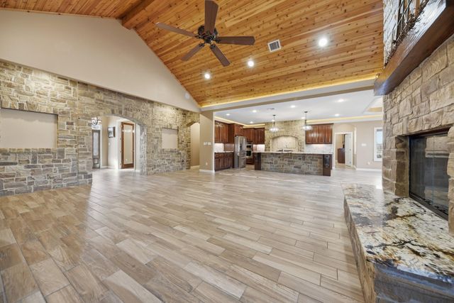 36394 Fm 1736, Hempstead, TX 77445