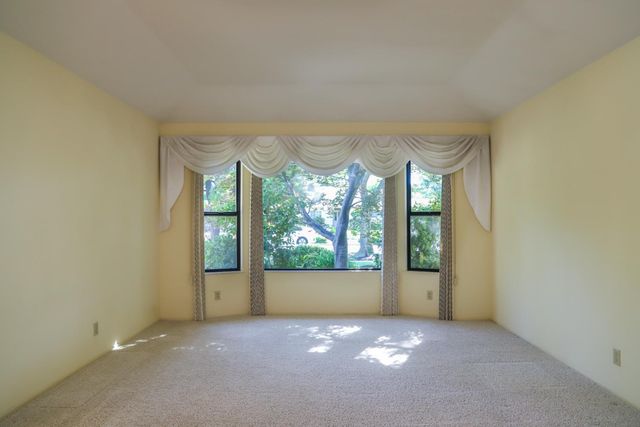 7561 N Hayston Avenue, Fresno, CA 93720