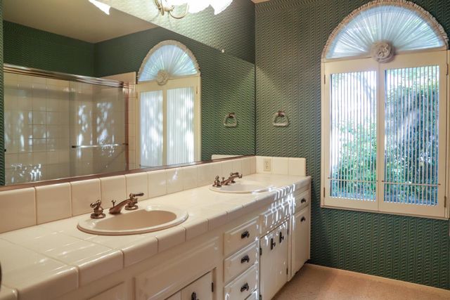 7561 N Hayston Avenue, Fresno, CA 93720