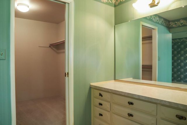 7561 N Hayston Avenue, Fresno, CA 93720