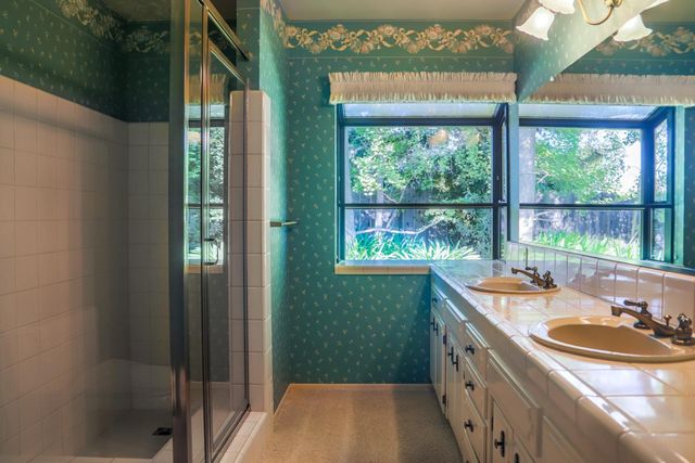 7561 N Hayston Avenue, Fresno, CA 93720