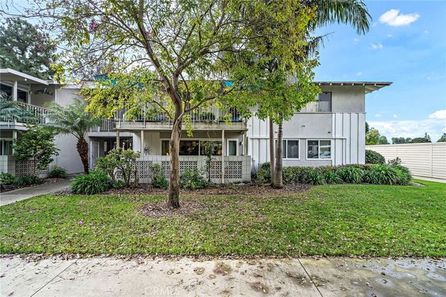 256 Calle Aragon D, Laguna Woods, CA 92637