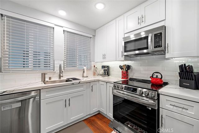 256 Calle Aragon D, Laguna Woods, CA 92637