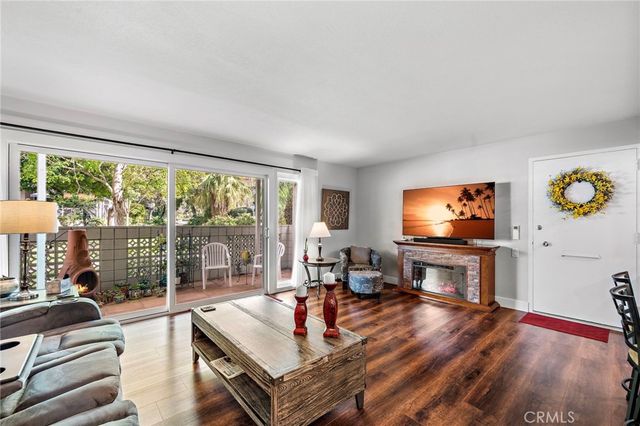 256 Calle Aragon D, Laguna Woods, CA 92637