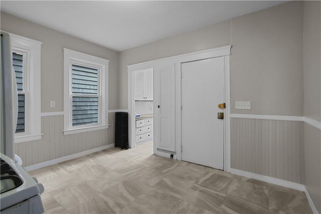 207 Oakland Avenue 1, Providence, RI 02908