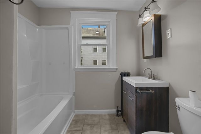 207 Oakland Avenue 1, Providence, RI 02908