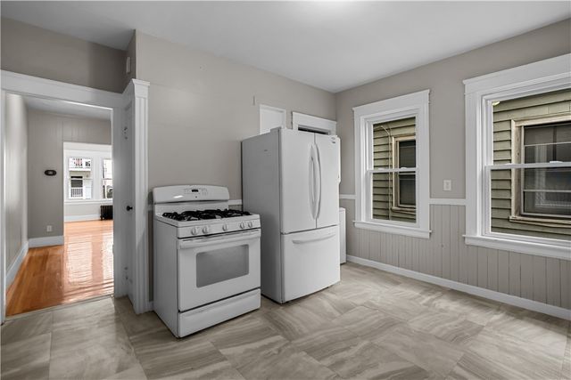 207 Oakland Avenue 1, Providence, RI 02908