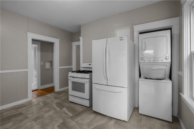 207 Oakland Avenue 1, Providence, RI 02908