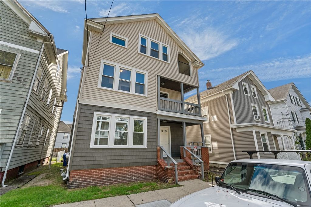 207 Oakland Avenue 1, Providence, RI 02908