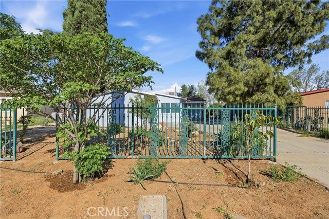 38893 Juniper Tree Rd, Palmdale, CA 93551