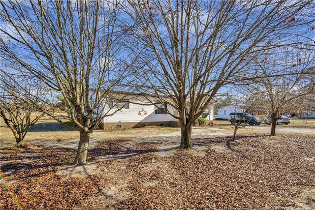 5065 Tobacco Road, Orrum, NC 28369