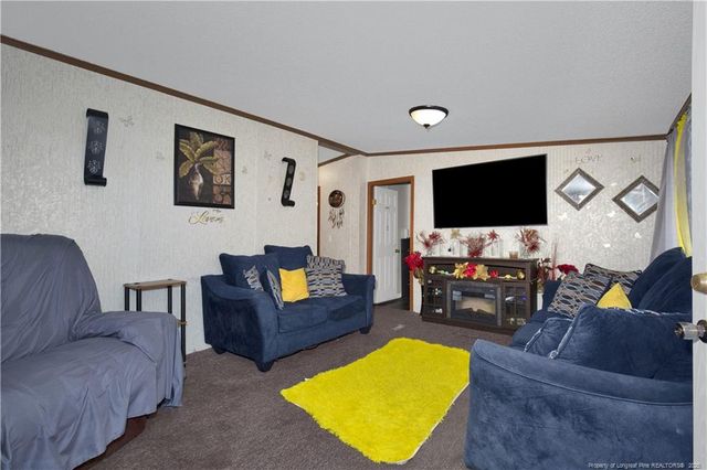 5065 Tobacco Road, Orrum, NC 28369